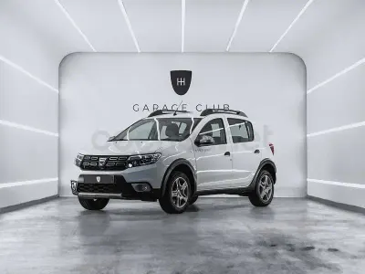 Usado Dacia Sandero Essentiel 101 CV (74 kW) 2020 Blanco Berlina
