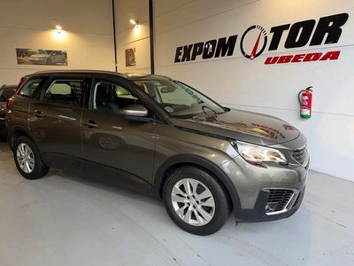 Usado Peugeot 5008 Active 130 CV (95 kW) 2019 Gris SUV