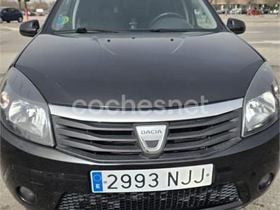 Usado Dacia Sandero Lauréate 75 CV (55 kW) 2010 Negro Berlina