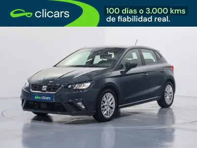 Usado Seat Ibiza FR 116 CV (85 kW) 2024 Gris Utilitario