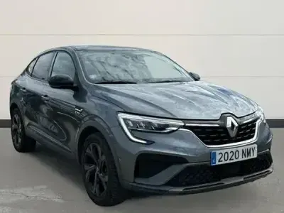 Usado Renault Arkana RS Line 145 CV (106 kW) 2022 Gris SUV