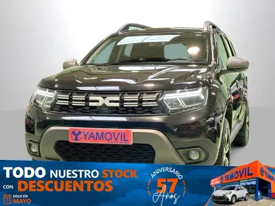 Käytetty Dacia Duster Journey 115 HP (84 kW) 2023 Musta Katumaasturi