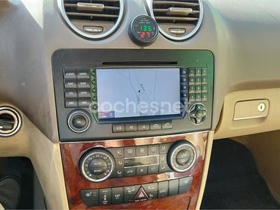 Usado Mercedes ML320 224 CV (164 kW) 2006 Beige SUV