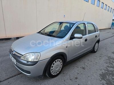 Gris / plata Usado 2003 Opel Corsa Club Berlina | 2500 € (Precio justo)