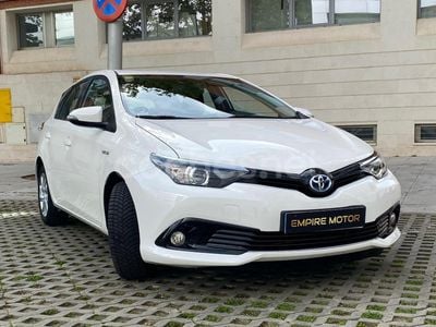 Toyota Auris Hybrid