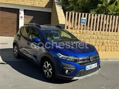 Usado Dacia Sandero Comfort 101 CV (74 kW) 2021 Azul Berlina