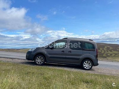 Usado Peugeot Partner Tepee Access 98 CV (72 kW) 2016 Verde Monovolumen