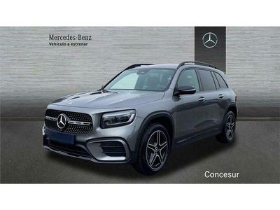 Gris / plata Usado 2024 Mercedes GLB200 SUV | 47.700 € (Caro)