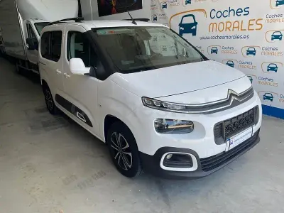 Usado Citroën Berlingo Shine 102 CV (75 kW) 2019 Blanco Monovolumen