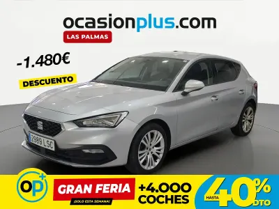 Usado Seat Leon Style 115 CV (84 kW) 2021 Gris Berlina