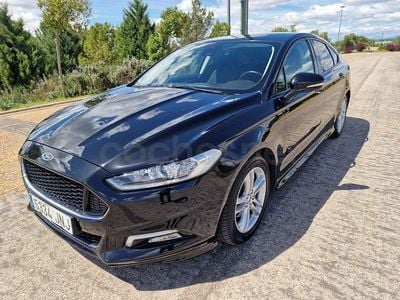 Usado Ford Mondeo Trend 120 CV (88 kW) 2016 Negro Berlina
