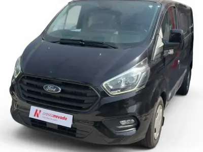Usado Ford Tourneo Custom Trend 150 CV (110 kW) 2023 Negro Van