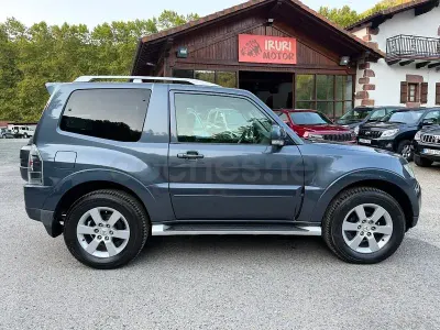 Usado Mitsubishi Montero Intense 170 CV (125 kW) 2008 Azul SUV