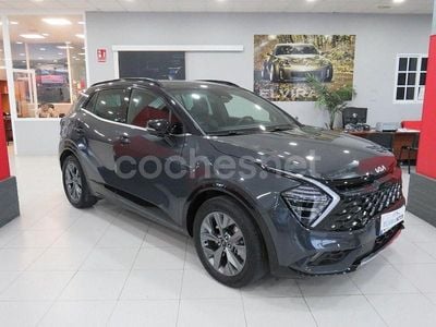 Usado Kia Sportage GT-Line 177 CV (130 kW) 2022 Gris / plata SUV