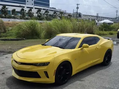 Usado Chevrolet Camaro 2018 Amarillo Coupe
