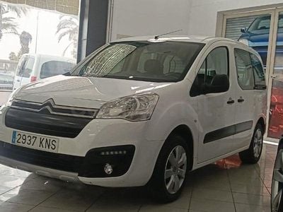 Usado Citroën Berlingo Feel 100 CV (73 kW) 2018 Blanco Monovolumen