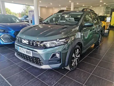 Nuevo Dacia Sandero Expression 122 CV (89 kW) 2026 Verde Berlina