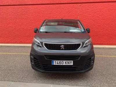Usado Peugeot Expert 150 CV (110 kW) 2018 Gris Van
