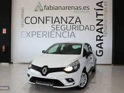 Usado Renault Clio Business 76 CV (55 kW) 2019 Blanco