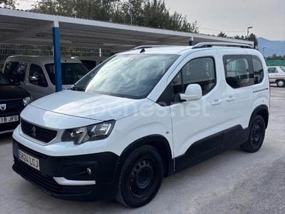 Usado Peugeot Rifter Active 100 CV (73 kW) 2020 Blanco Monovolumen