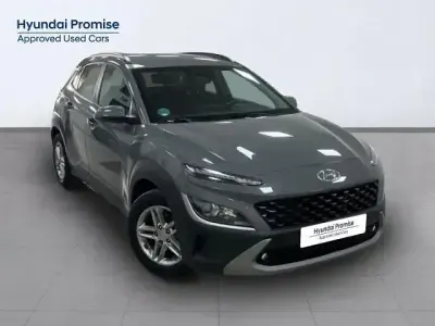 Usado Hyundai Kona 120 CV (88 kW) 2022 Gris SUV