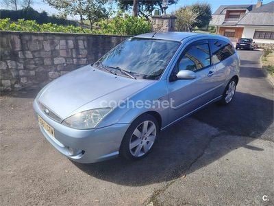 Usado Ford Focus Trend 115 CV (84 kW) 2004 Azul Berlina