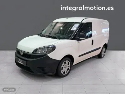 Używany Fiat Doblò 95 KM (69 kW) 2021 Biały Minivan