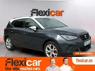Usado Seat Arona FR 150 CV (110 kW) 2023 Gris SUV