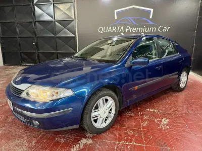 Usado Renault Laguna II Authentique 110 CV (80 kW) 2001 Azul Berlina