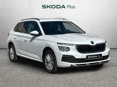 Usado Skoda Kamiq Selection 116 CV (85 kW) 2024 Blanco SUV
