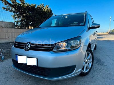 Usado VW Touran Advance 105 CV (77 kW) 2012 Gris / plata Monovolumen