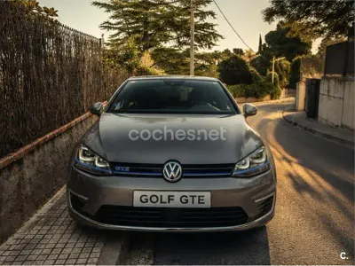 Usado VW Golf VII GTE 204 CV (150 kW) 2016 Gris / plata Berlina