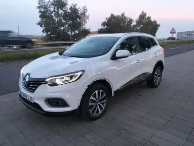 Usado Renault Kadjar Zen 150 CV (110 kW) 2020 Blanco SUV
