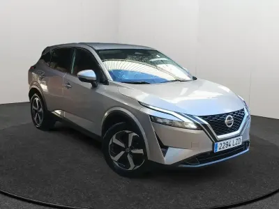 Usado Nissan Qashqai 140 CV (102 kW) 2022 Gris / plata SUV