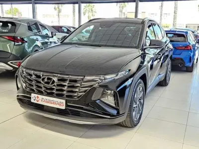 Usado Hyundai Tucson 136 CV (100 kW) 2022 Negro SUV