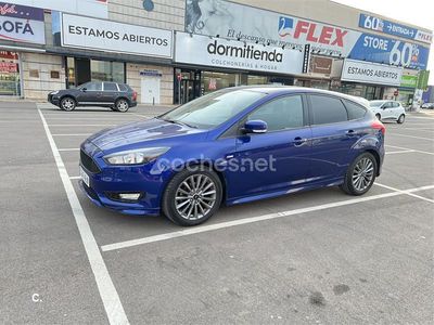 Usado Ford Focus ST-Line 125 CV (91 kW) 2018 Azul Berlina