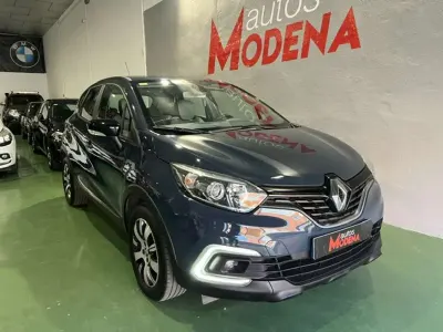 Usado Renault Captur LIMITED 90 CV (66 kW) 2018 Azul SUV
