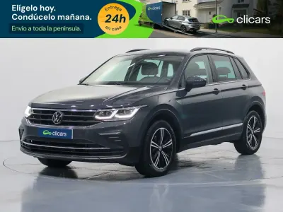 Käytetty VW Tiguan Life 150 HP (110 kW) 2024 Vihreä Katumaasturi