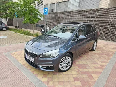 Usado BMW 218 150 CV (110 kW) 2017 Gris / plata Familiar