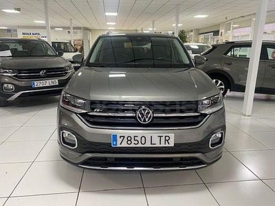 Usado VW T-Cross Sportline 110 CV (80 kW) 2021 Gris / plata SUV