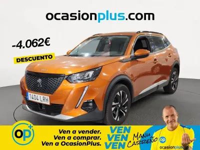 Usado Peugeot 2008 Allure 130 CV (95 kW) 2021 Naranja SUV
