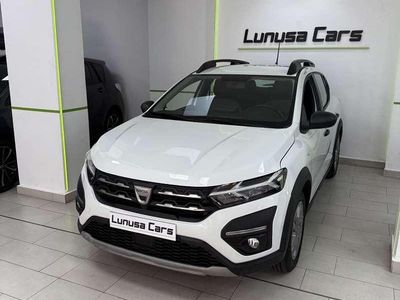 Usado Dacia Sandero Expression 91 CV (66 kW) 2022 Blanco Utilitario