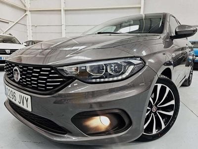 Usado Fiat Tipo Lounge 95 CV (69 kW) 2017 Gris Utilitario