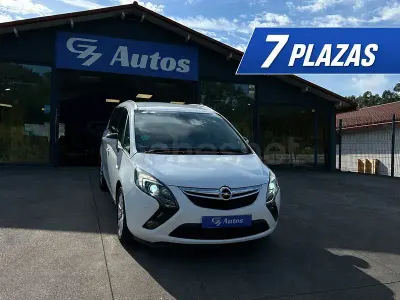 Usado Opel Zafira Tourer Excellence 136 CV (100 kW) 2013 Blanco Monovolumen