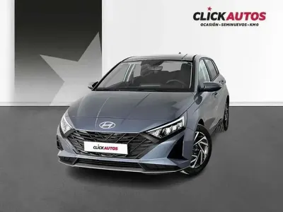 Usado Hyundai i20 80 CV (58 kW) 2025 Azul Utilitario