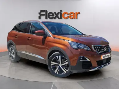 Usado Peugeot 3008 Active 130 CV (95 kW) 2019 Marrón SUV