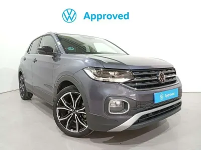 Usado VW T-Cross Sportline 110 CV (80 kW) 2022 Gris SUV
