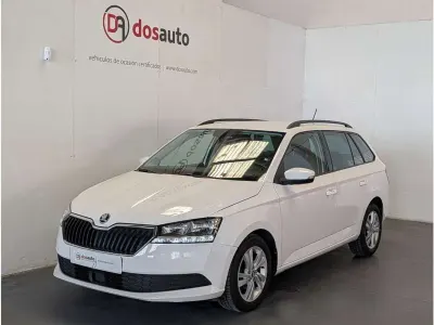 Usado Skoda Fabia Ambition 95 CV (69 kW) 2022 Blanco Utilitario