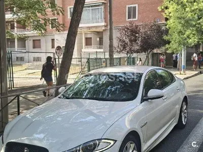 Usado Jaguar XF Luxury 190 CV (139 kW) 2014 Blanco Berlina