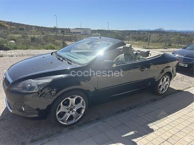 Usado Ford Focus Cabriolet Titanium 136 CV (100 kW) 2008 Negro Descapotable